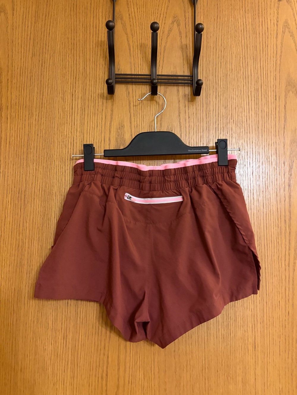 fabletics shorts - Picture 3 of 5